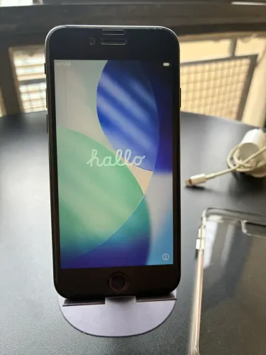 Iphone SE 2020 128 gb 2ª Geração + Carregador original + Película + Capinha