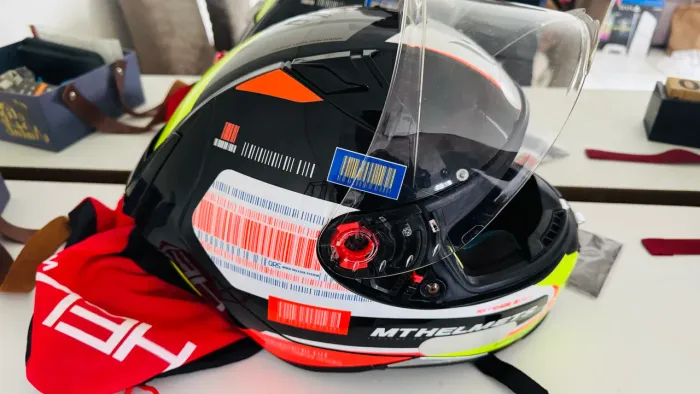 Capacete MT Revenger 2