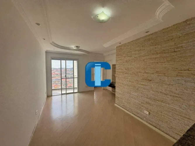 Apartamento para locação | 2 Dormitórios | 1 Suíte com Escritório | Excelente Localização