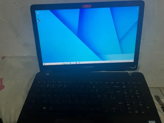 Notebook Samsung i7 - Para Conserto / Peças / Uso Externo
