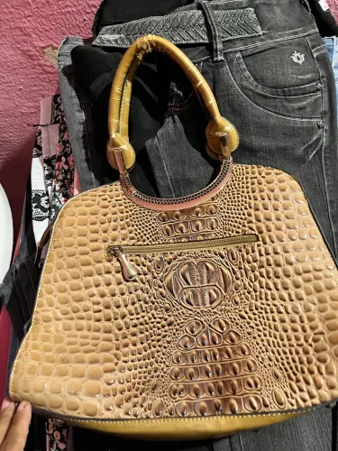 Bolsas femininas de couro