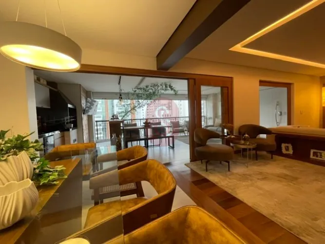 Apartamento de alto padrão no Anália Franco.