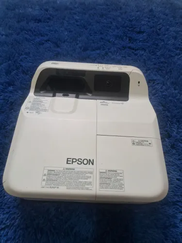 Projetor  Epson  695WI  (com defeito)