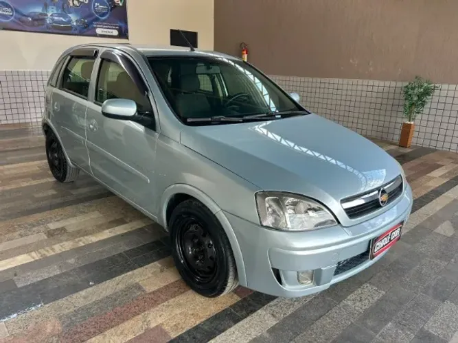 Chevrolet Corsa Hat. Premium 1.4 8V Econoflex 5P 2008