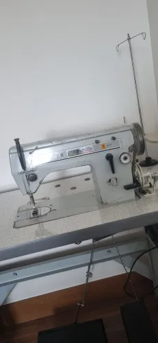 Maquina semi industrial reta e zig-zag Singer 021D