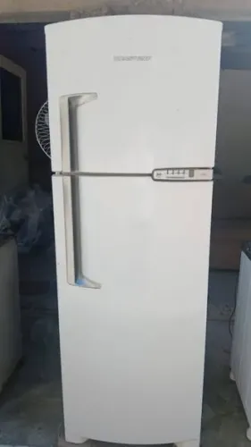 Geladeira Brastemp clean frost free 127v .