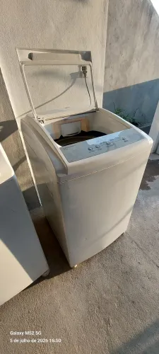 Máquina de lavar usada