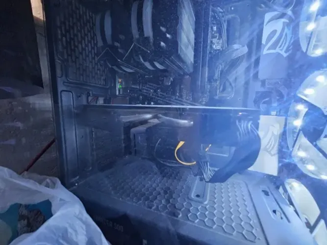 Placa de Vídeo RX 580 8GB - Funcionando Perfeitamente