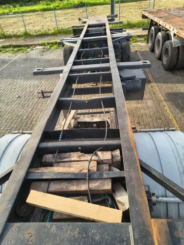 Carreta porta container 
