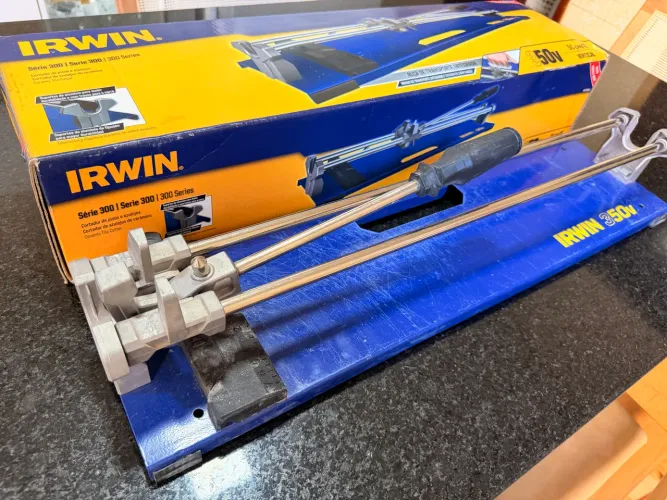 Cortador de Pisos e Azulejos IRWIN 350V