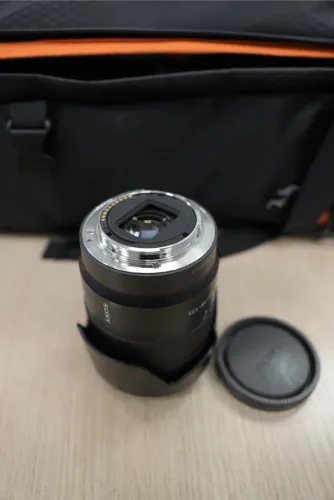 Lente para Sony E-Mount 18-135mm 3.5 a 5.6