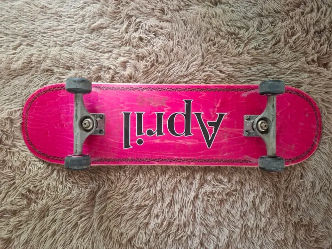 Skate April ORIGINAL