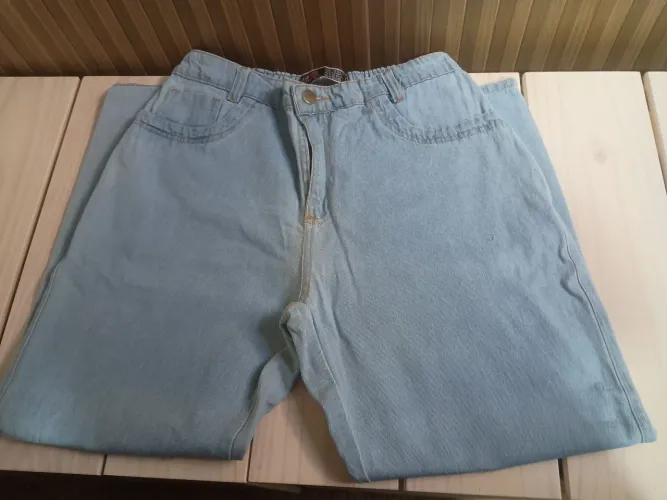 Calça jeans Tam G(44-46) com elástico atrás.