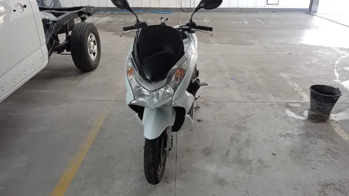 VENDO PCX 2014, IMPECÁVEL