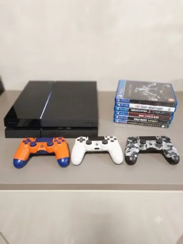 Playstation 4 Completo + 3 Controles (com defeito) + 6 Jogos Físicos