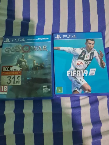 2 jogos de ps4 God of war 2018 e fifa 19, 50 os 2 junto