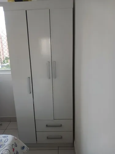 Guarda roupa infantil