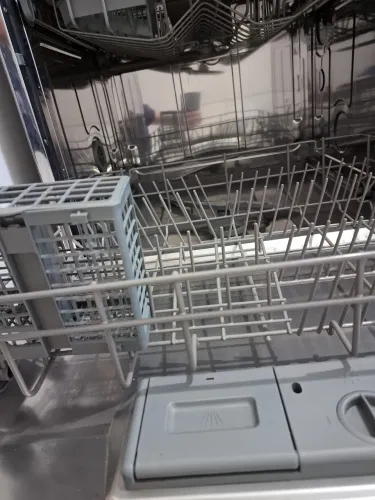 Lava-Louças Electrolux 8 Serviços Inox Compacta com Programa Eco