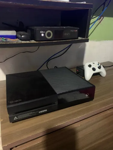 Vendo/troco Xbox One 1tb