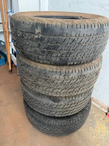 Pneu michelin 265/60R18;