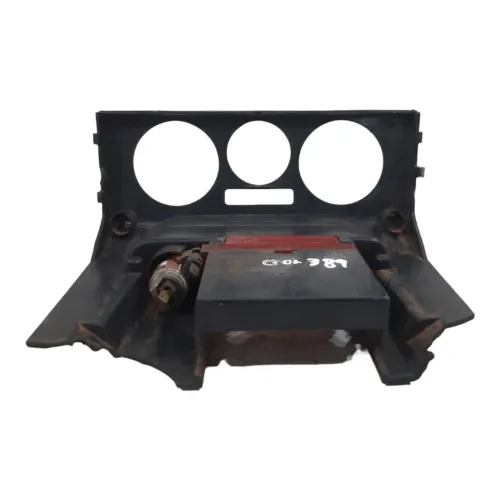 Moldura Central Ar Acendedor Vw Gol G3 1999 A 2005 C/ Avaria