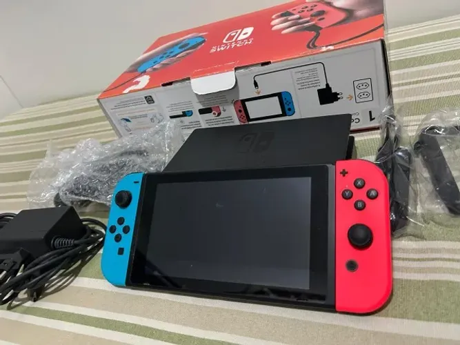 Nintendo Switch + Pokémon Scarlet | Completo com Caixa Original