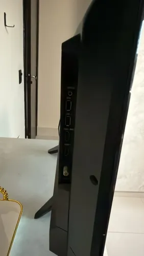 TV AOC