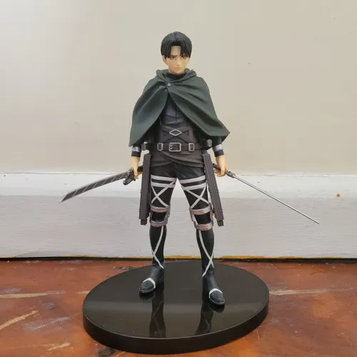 Action figure boneco attack on titan levi bandai japao