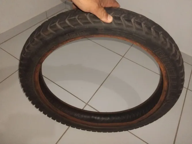 Pneu para moto Pirelli 90/90 aro 19 dianteiro 