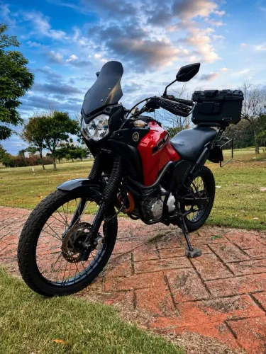 Yamaha Ténéré 250 (2015) 7k Doc.