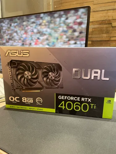 RTX 4060 Ti 8GB [ASUS] - Excelente Estado - Completa