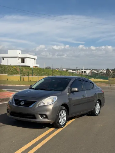 Nissan Versa SL 1.6 16V Flex Fuel 4P Mec. 2014