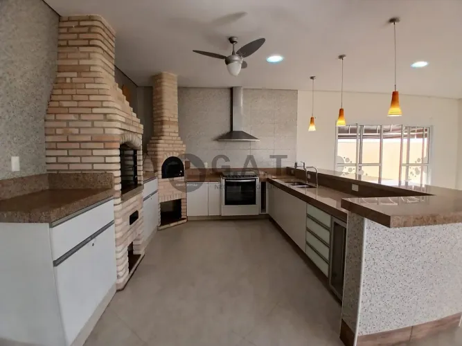 Casa em Condomínio para Locação em Campos do Conde, Sorocaba-SP: 4 suítes, 2 Salas, 6 Banh