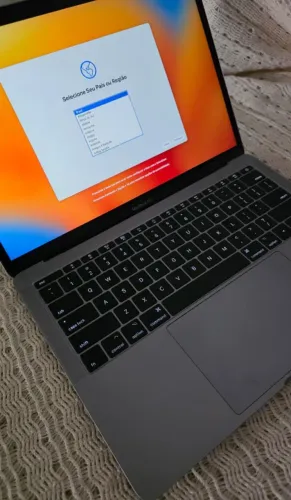 MacBook Pro (2017)