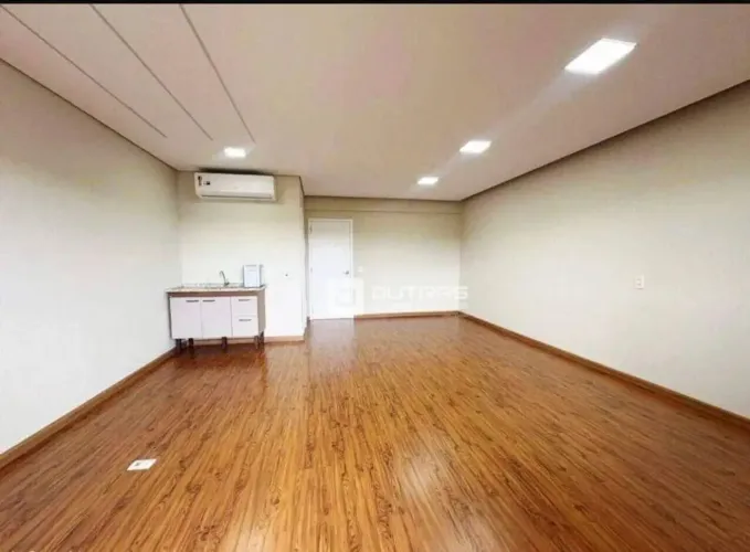 Sala comercial no Ed. Office Reserva Jequitibá - Piracicaba/SP