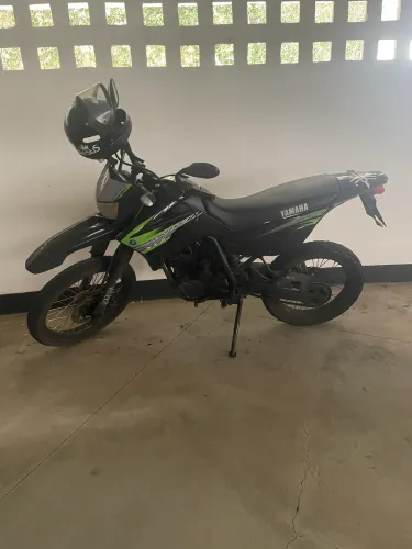 Moto lander 250