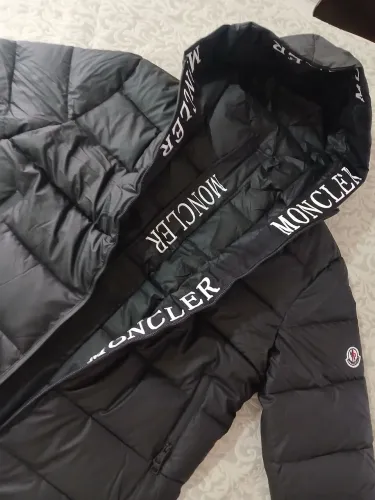 Jaqueta Moncler pluma ganso frio intenso Chile neve 