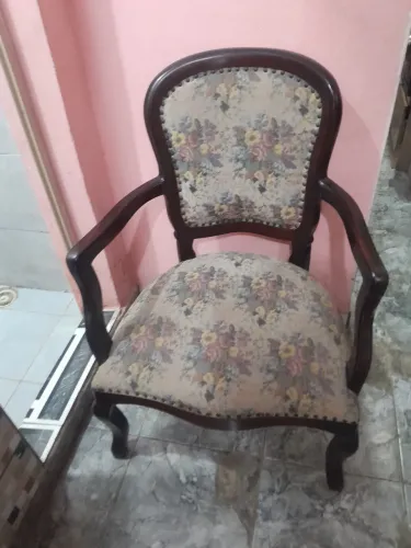 Cadeira bg antiga