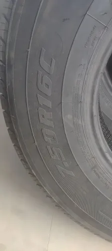 Pneu 7.50 R16 C para van e 3/4