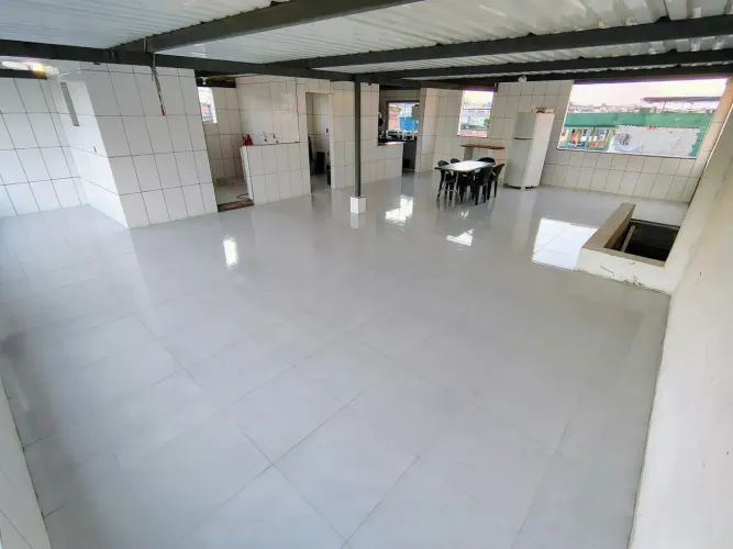 Oportunidade em Belford Roxo: Imóvel Independente com Terraço
