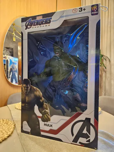 Brinquedo boneco do hulk
