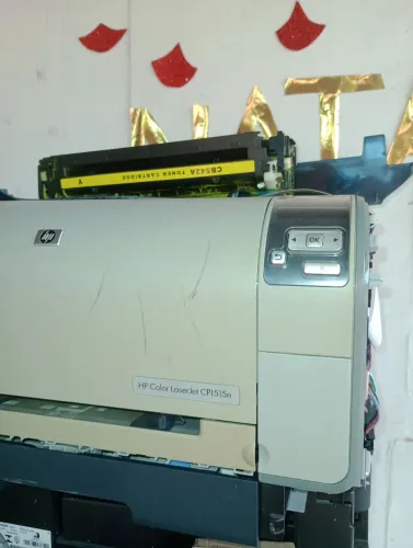 Impressora hp color laser para retirar peças funcionando 