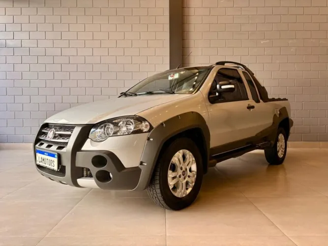 Fiat Strada Adventure 1.8/ 1.8 Locker Flex CE 2009