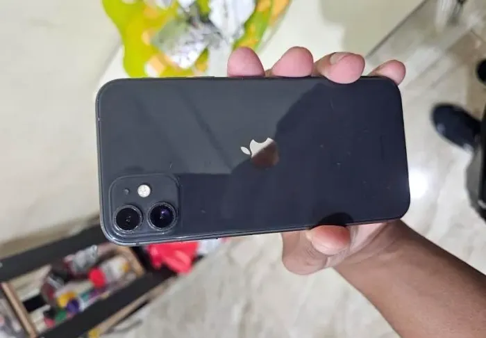 VENDO IPHONE 11 PRETO !! 64G