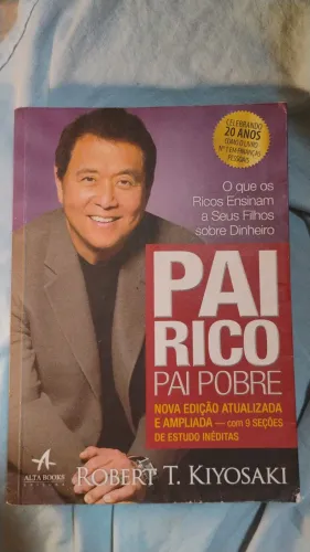 Livro Pai rico pai pobre.
