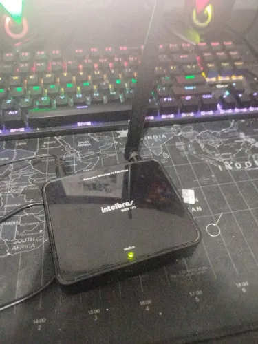 Roteador wi-fe Intelbras wrn 150 em bom estado funcionando perfeitamente