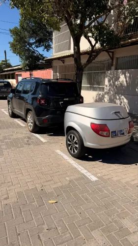    Reboque bagageiro fechado com roda de liga leve