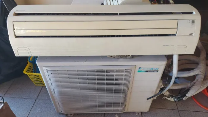 Ar condicionado 21.000 BTUS quente e frio Daikin