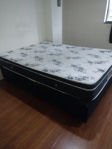 Cama box casal