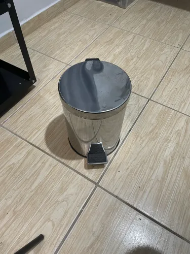 Lixeira inox 